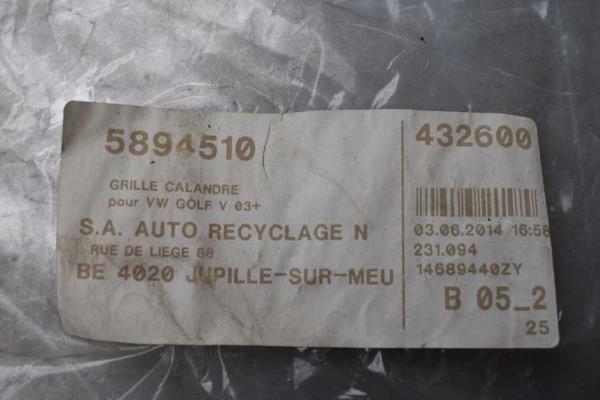 CALANDRE VW GOLF 5 ( PIECE NEUVE ) - Vue 2